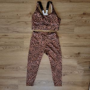 New large leopard print matching workout set yoga pants and sports bra